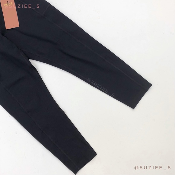 Girlfriend Collective Leggings Pocket High Rise Compressive 7/8 Black Large NWT - Picture 12 of 15